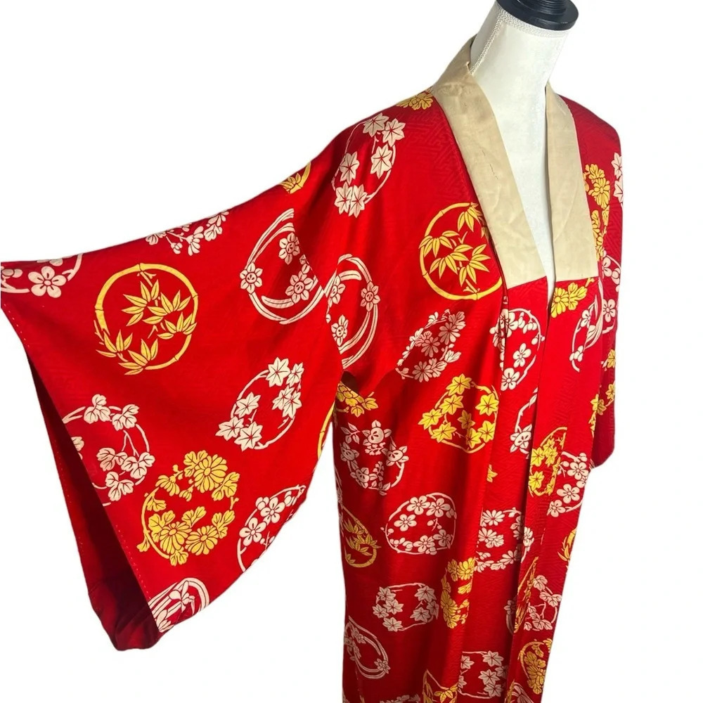 Antique 1940s Japanese Silk Haori Jacket Red Floral Mon Print